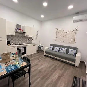 https://siracusa-centro-2.sicilyhotelsitaly.net
